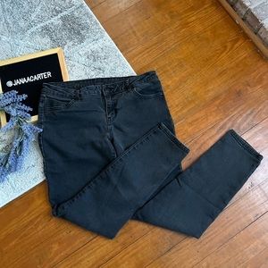 Simply Vera Vera Wang black skinny denim jeans